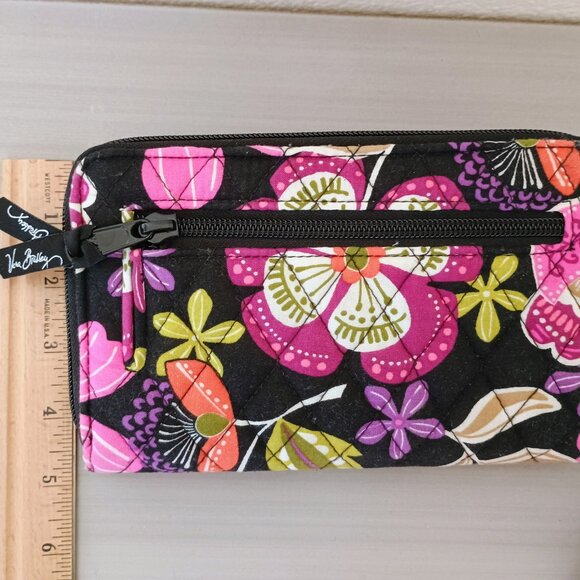 EEUC VERA BRADLEY PIROUETTE PINK DESIGN TURNLOCK FABRIC WALLET 5" X 8" - Picture 2 of 4